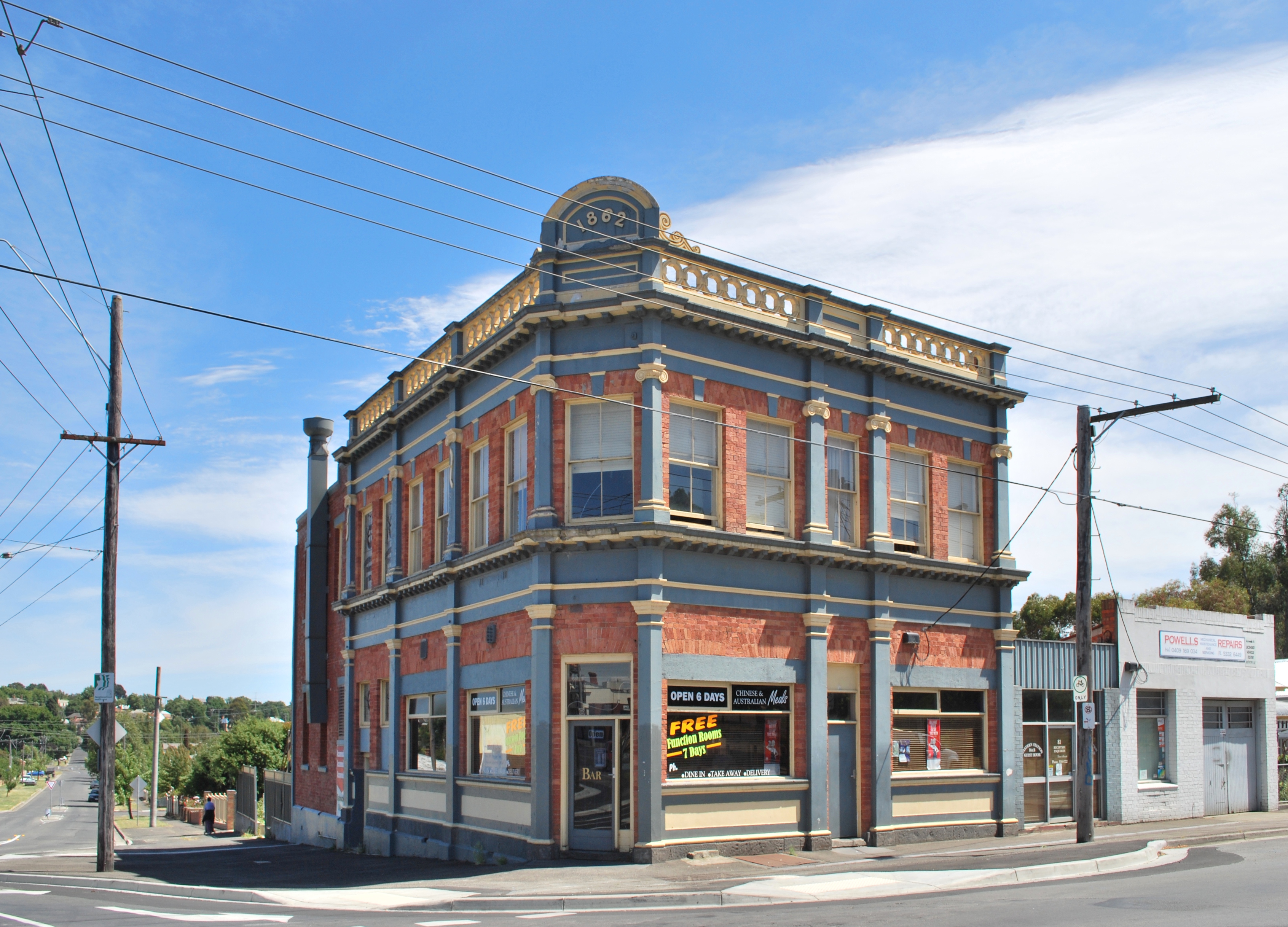 Eastern Station Hotel
